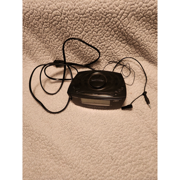 Vintage 2000's Timex large display alarm clock radio and with battery ba… - Picture 1 of 11
